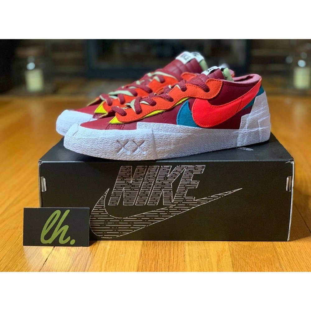 Size 10 Nike Blazer Low "Sacai Kaws Red" - Picture 2 of 5